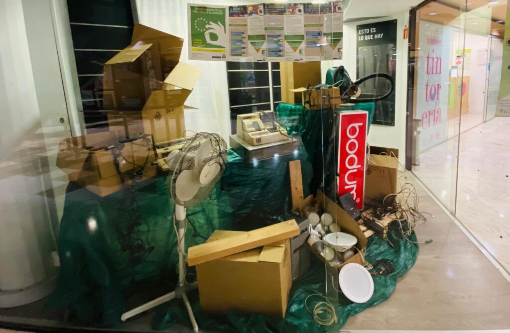 Foto escaparate RAEE